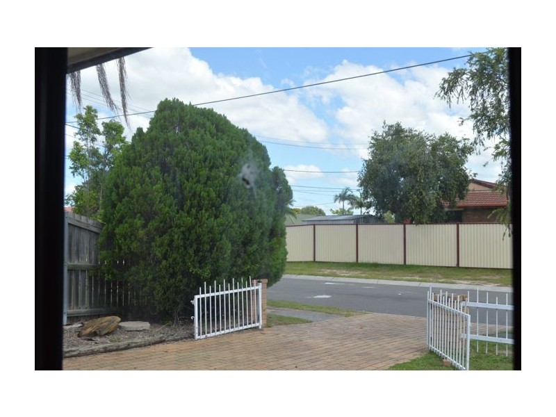 17 Cavillon Street, Crestmead QLD 4132