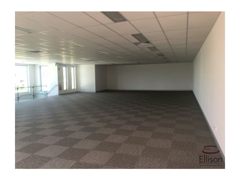 35 Harrington Street, Arundel QLD 4214