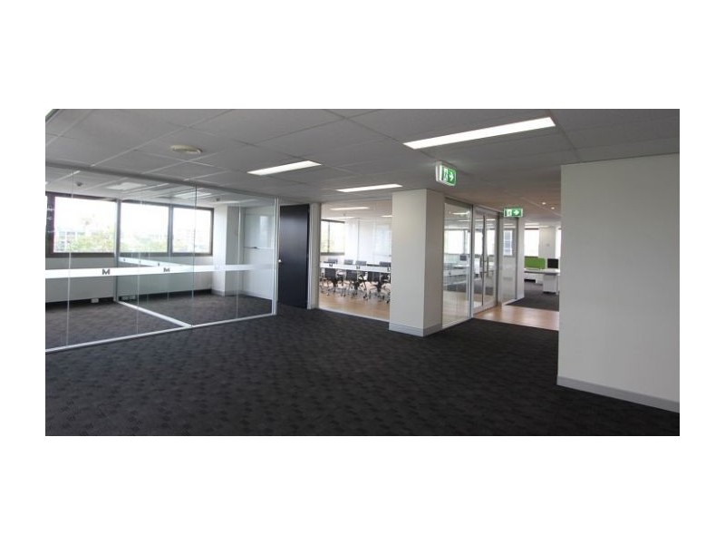 S1.04/303 Coronation Drive, Milton QLD 4064