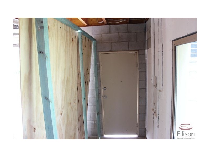 26 Beenleigh Redland Bay Road, Loganholme QLD 4129