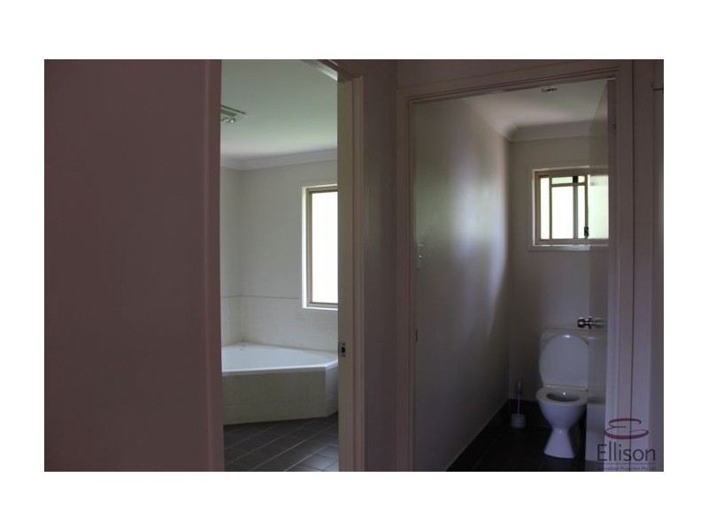 26 Beenleigh Redland Bay Road, Loganholme QLD 4129