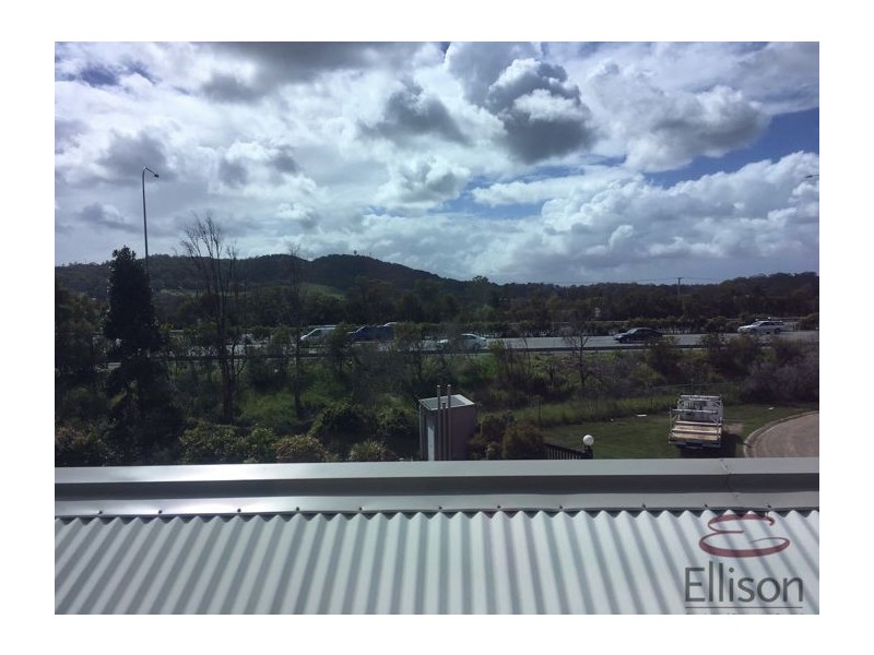 2/4 Old Pacific Highway, Yatala QLD 4207