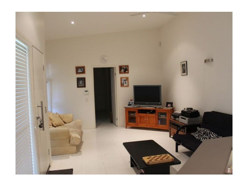 1/139 Overland Drive, Edens Landing QLD 4207