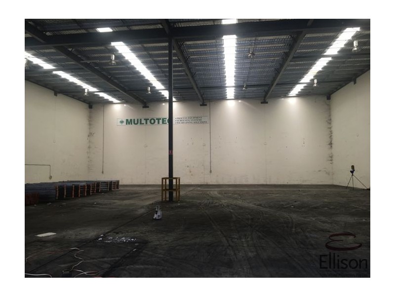 11 Ellerslie Road, Meadowbrook QLD 4131