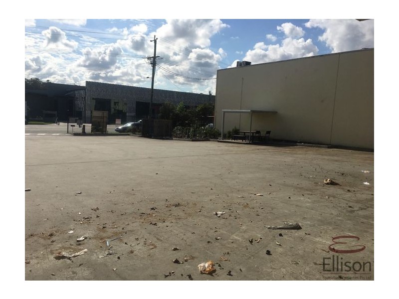 11 Ellerslie Road, Meadowbrook QLD 4131