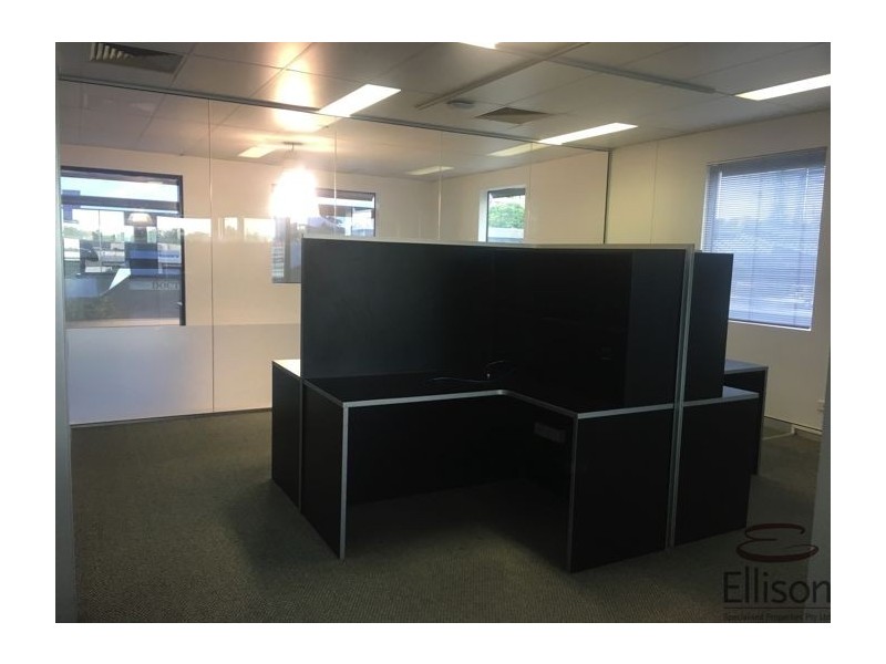 1/3352 Pacific Highway, Springwood QLD 4127