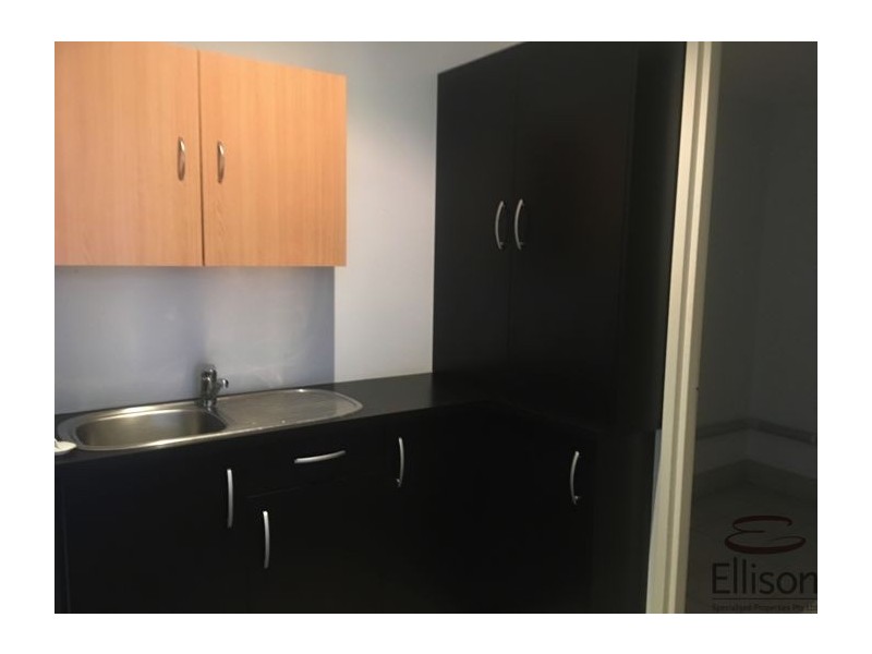 1/3352 Pacific Highway, Springwood QLD 4127