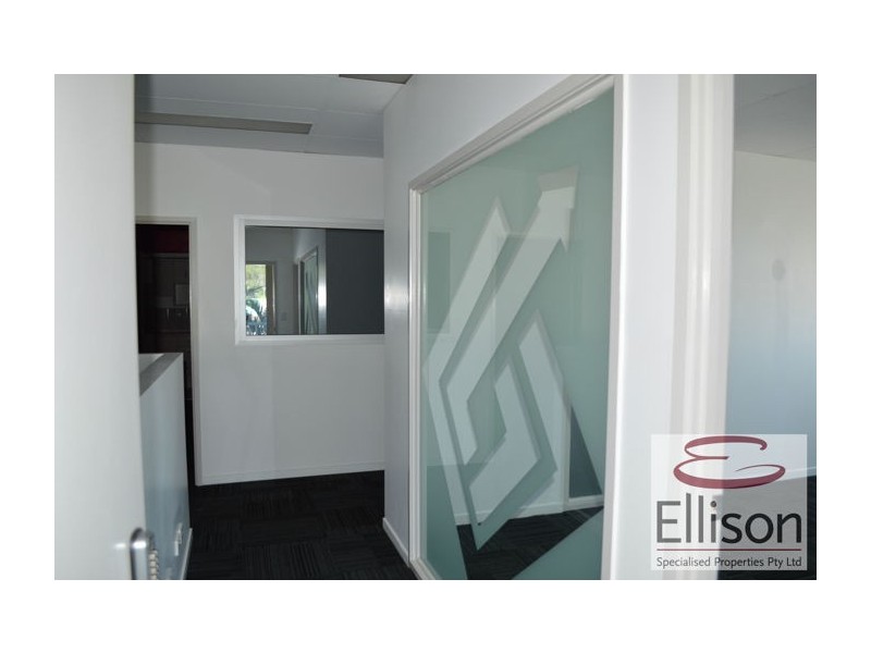 2/3998 Pacific Highway, Loganholme QLD 4129