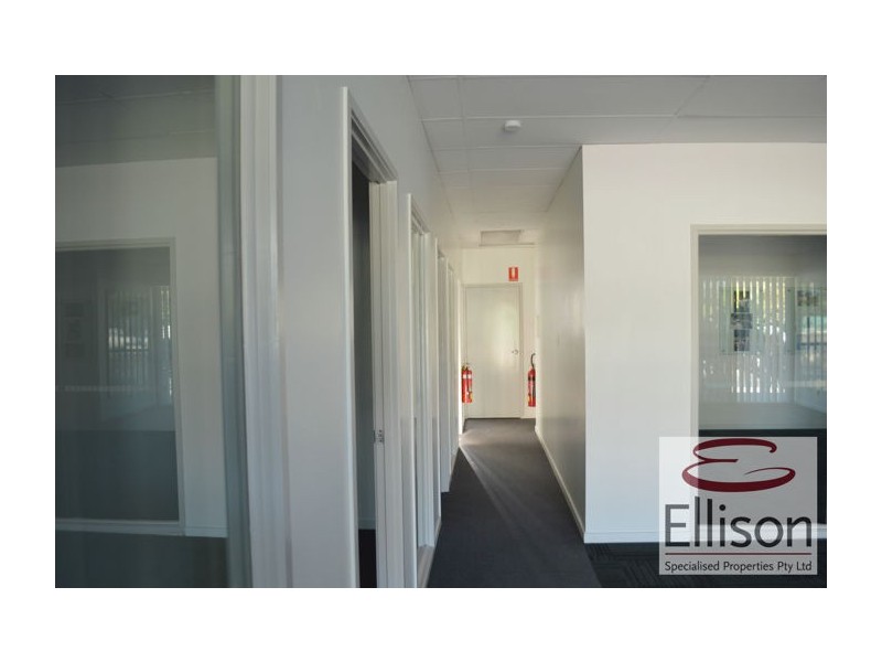 2/3998 Pacific Highway, Loganholme QLD 4129