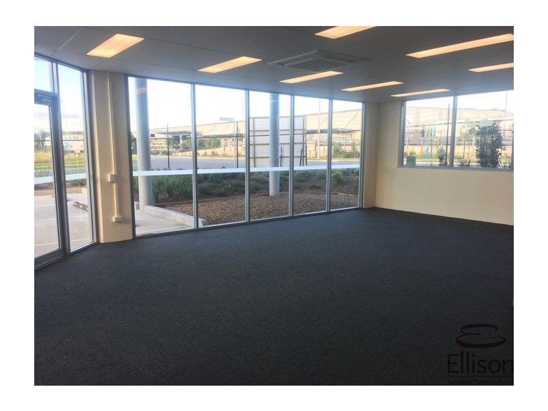 2 Siltstone Place, Berrinba QLD 4117