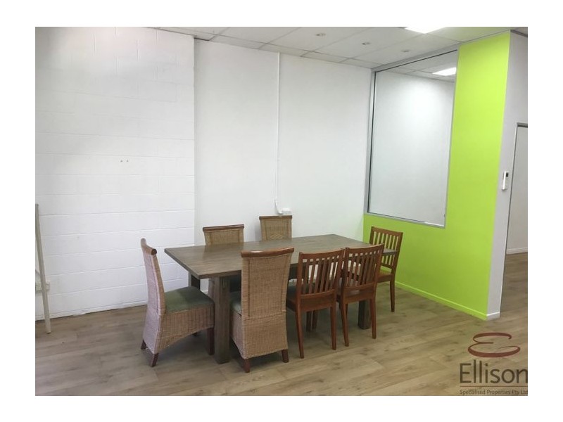 Shop 18/169-177 Old Pacific Highway, Oxenford QLD 4210