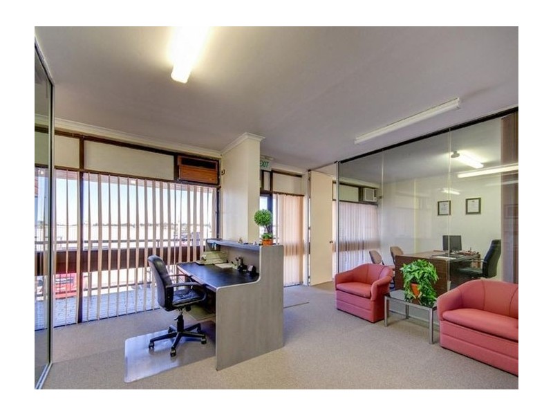 17-18/8 Dennis Road, Springwood QLD 4127