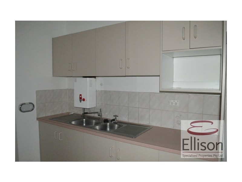 2/3998 Pacific Highway, Loganholme QLD 4129