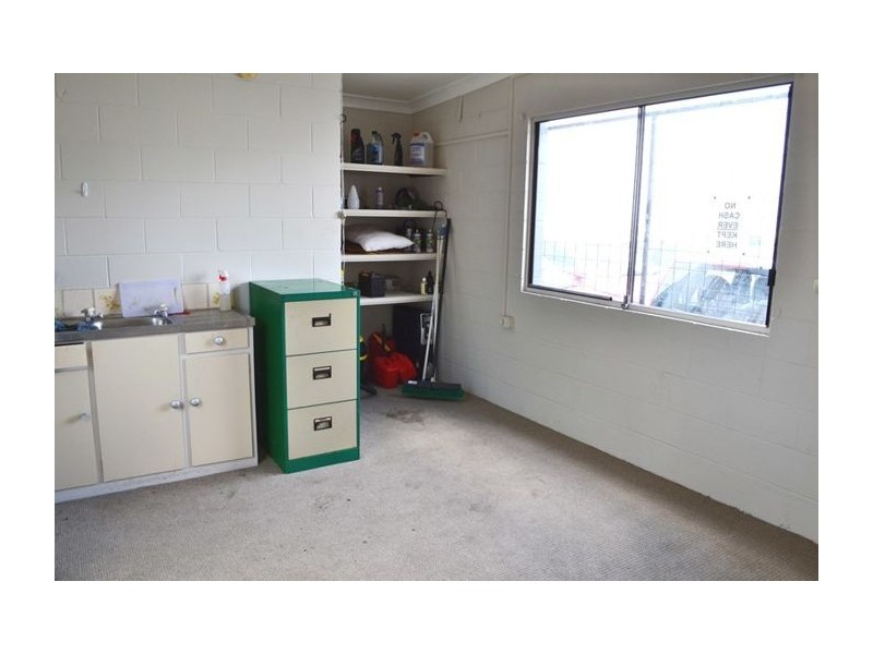 61 Logan River Road, Beenleigh QLD 4207