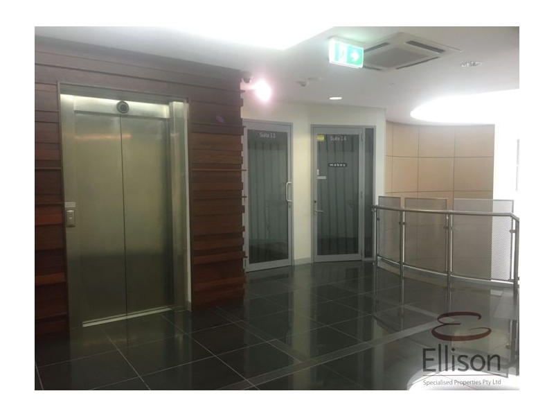 13&14/3990 Pacific Highway, Loganholme QLD 4129