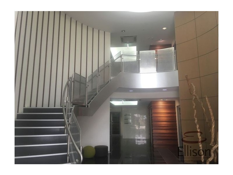13&14/3990 Pacific Highway, Loganholme QLD 4129