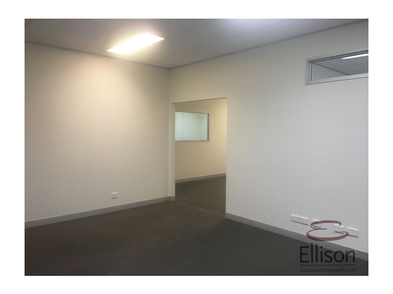 13&14/3990 Pacific Highway, Loganholme QLD 4129