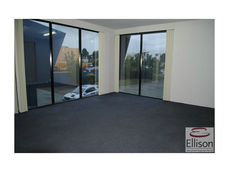 27 Millennium Circuit, Helensvale QLD 4212