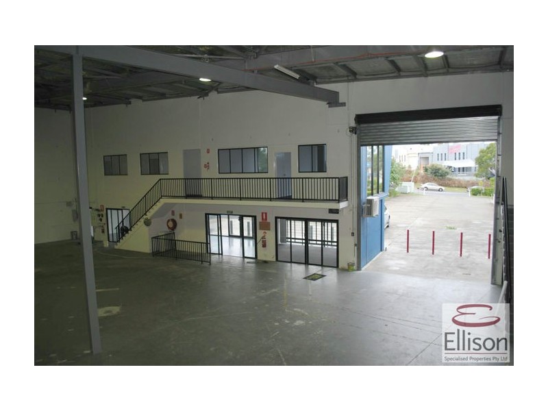 27 Millennium Circuit, Helensvale QLD 4212