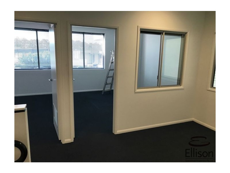 11 Ellerslie Road, Meadowbrook QLD 4131