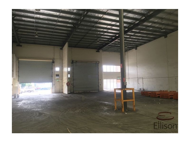 11 Ellerslie Road, Meadowbrook QLD 4131