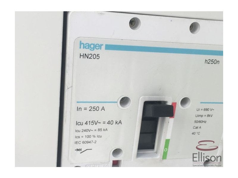 11 Ellerslie Road, Meadowbrook QLD 4131