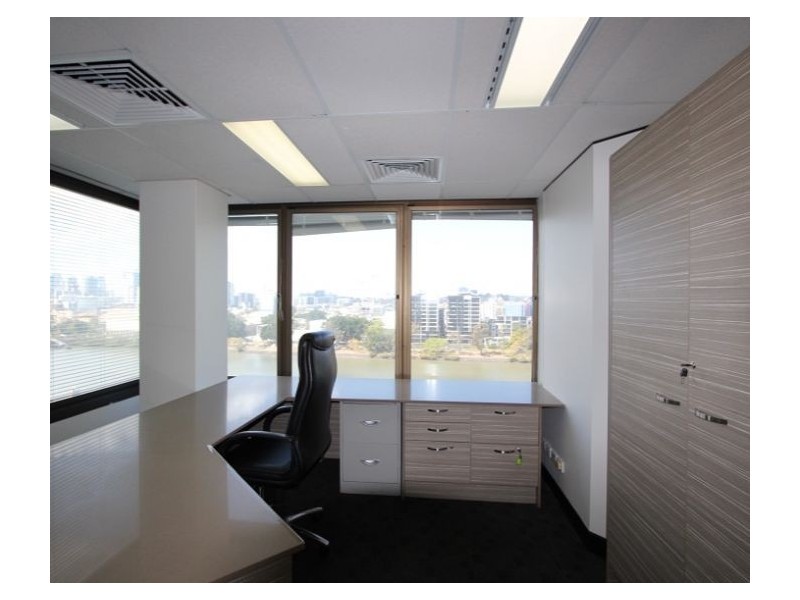 S 6.04 L6/303 Coronation Drive, Milton QLD 4064