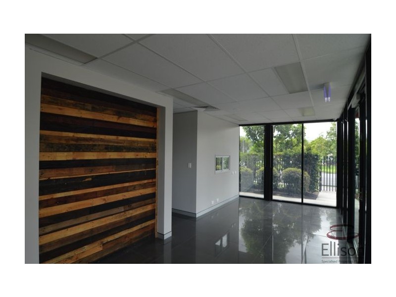 1 15 Henry Street, Loganholme QLD 4129