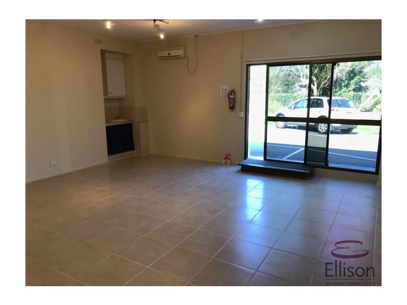 131-135 Old Pacific Highway, Oxenford QLD 4210