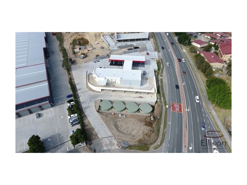 Building 5/1 Days Road, Coomera QLD 4209