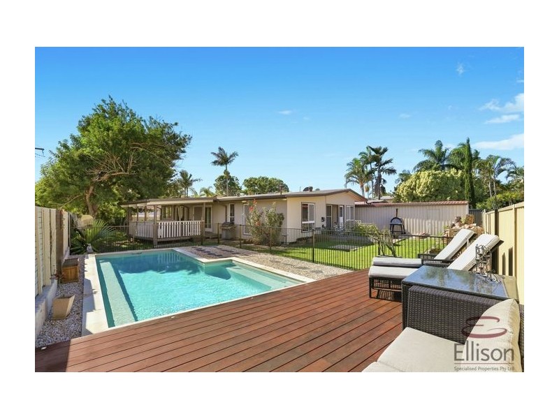 118 Whiting Street, Labrador QLD 4215