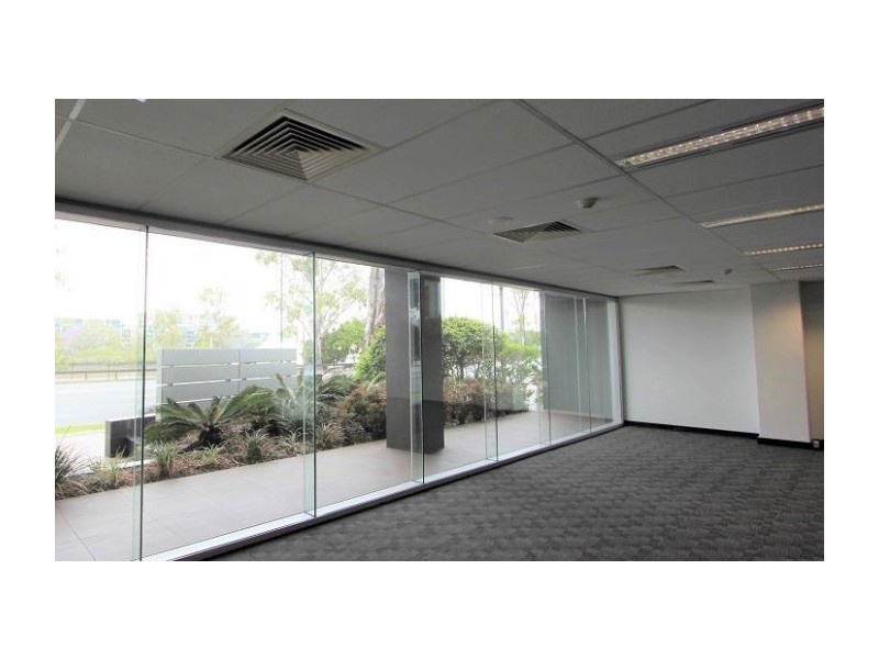 SG3/303 Coronation Drive, Milton QLD 4064