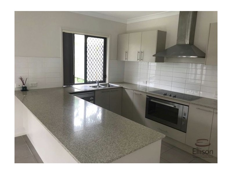 4 Everest Street, Sunnybank QLD 4109