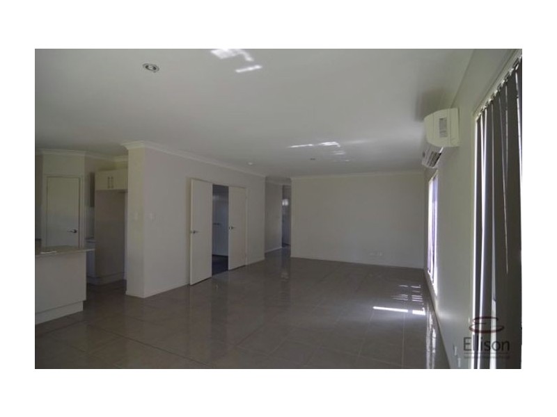 4 Everest Street, Sunnybank QLD 4109