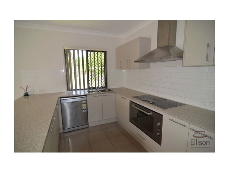 4 Everest Street, Sunnybank QLD 4109