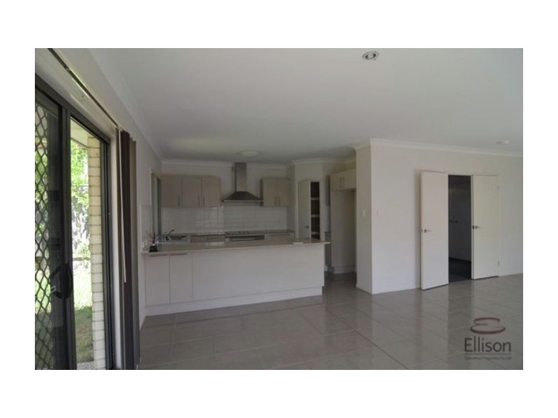 4 Everest Street, Sunnybank QLD 4109