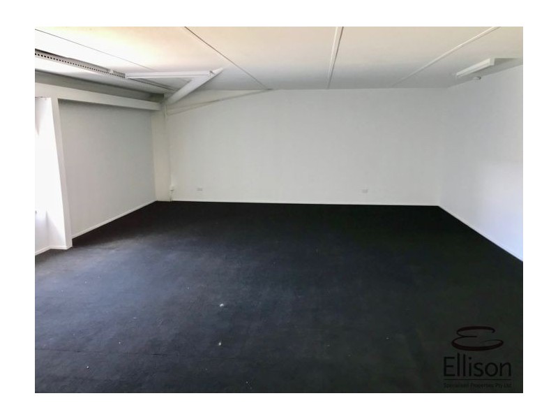 Unit 1A/131-135 Old Pacific Highway, Oxenford QLD 4210