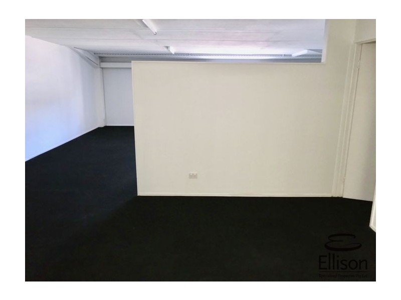 Unit 1A/131-135 Old Pacific Highway, Oxenford QLD 4210