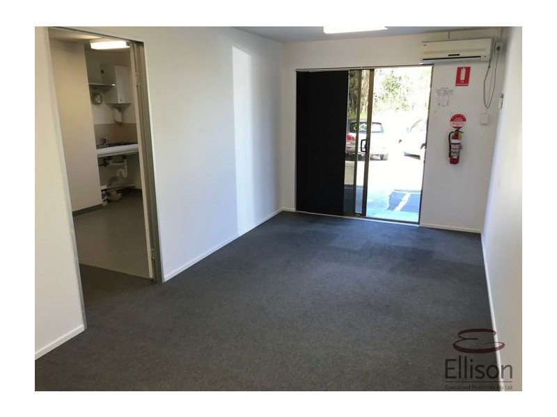 131-135 Old Pacific Highway, Oxenford QLD 4210