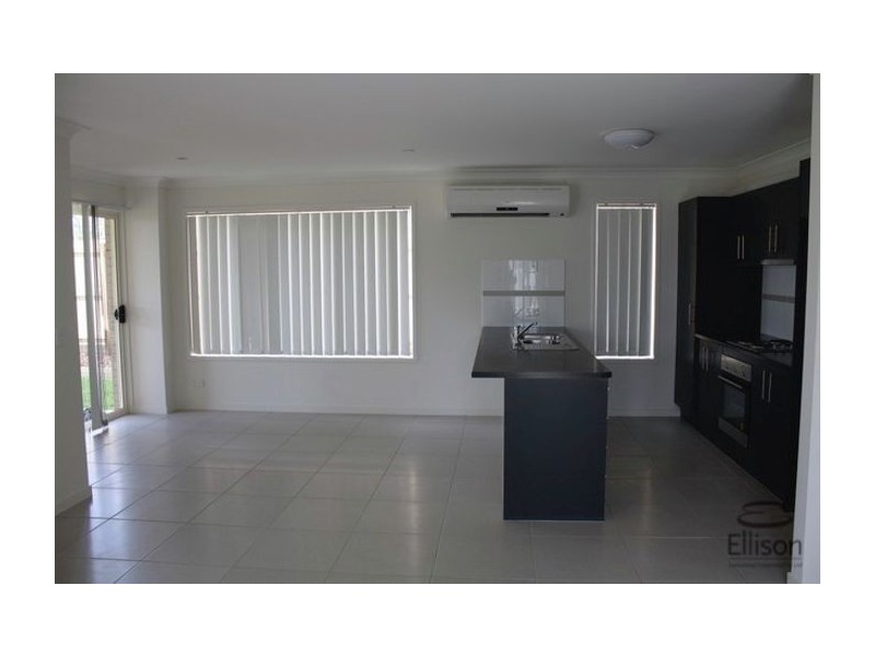 8 Jimmy Road, Coomera QLD 4209