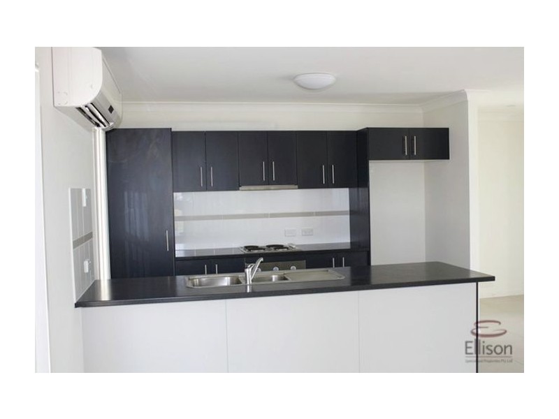 8 Jimmy Road, Coomera QLD 4209