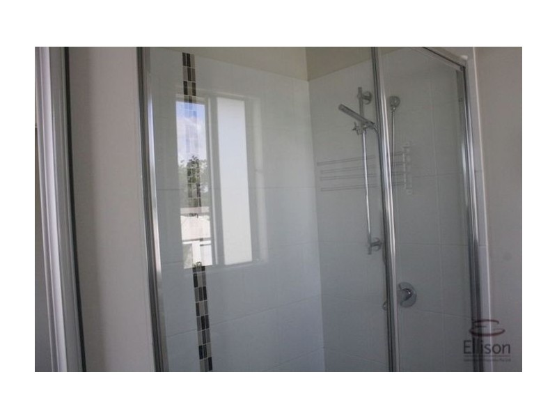 8 Jimmy Road, Coomera QLD 4209