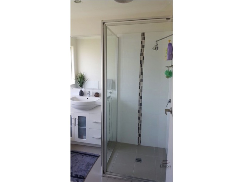 8 Jimmy Road, Coomera QLD 4209