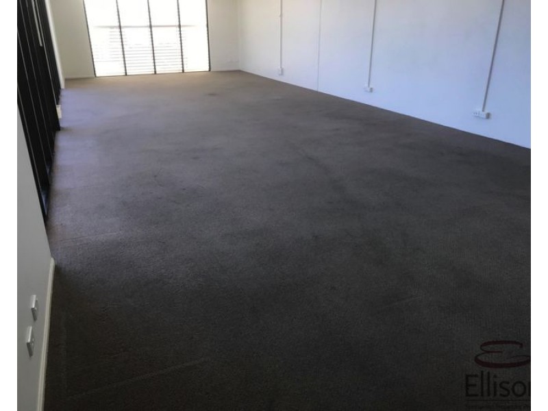 2/15 Commerce Circuit, Yatala QLD 4207