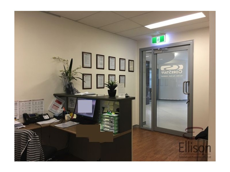 2/3950 Pacific Highway, Loganholme QLD 4129