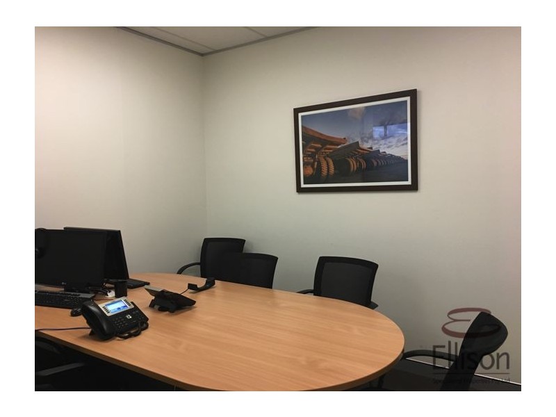 2/3950 Pacific Highway, Loganholme QLD 4129