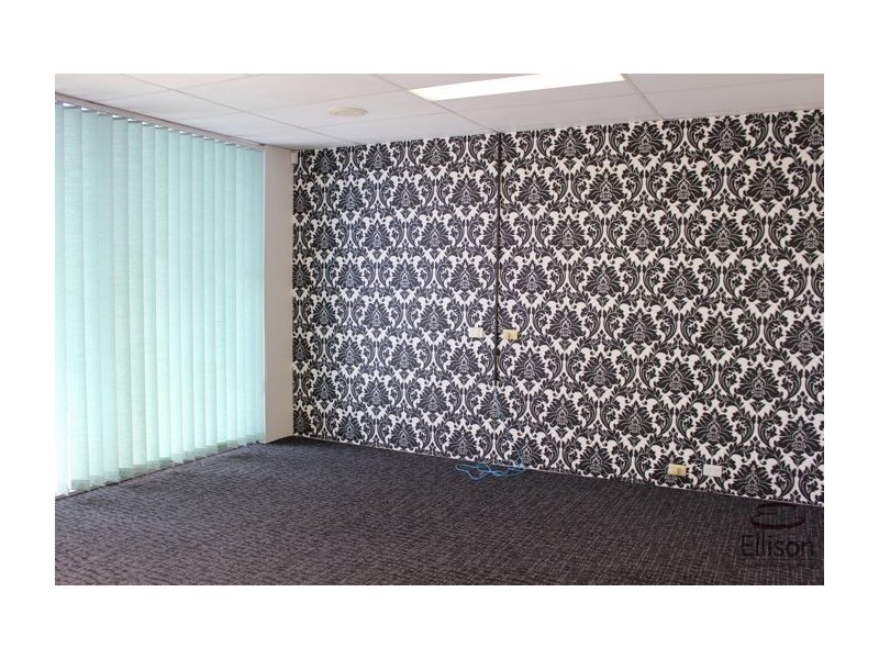 35 Kingston Road, Woodridge QLD 4114