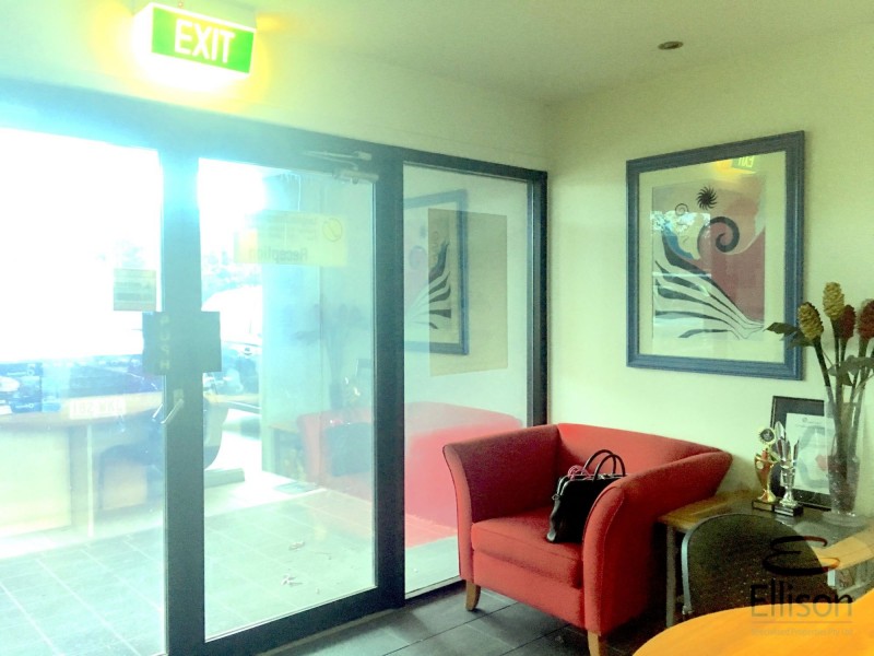 2/33 Meakin Road, Meadowbrook QLD 4131