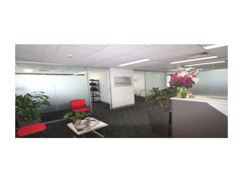 S6.01L6/303 Coronation Drive, Milton QLD 4064