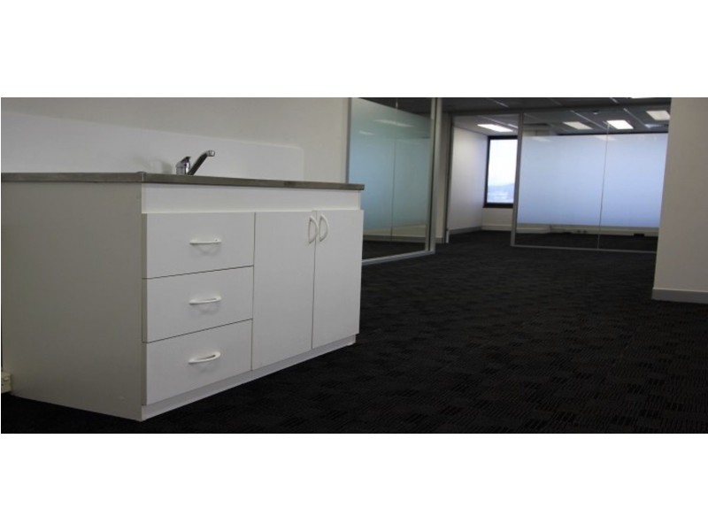 S6.01L6/303 Coronation Drive, Milton QLD 4064